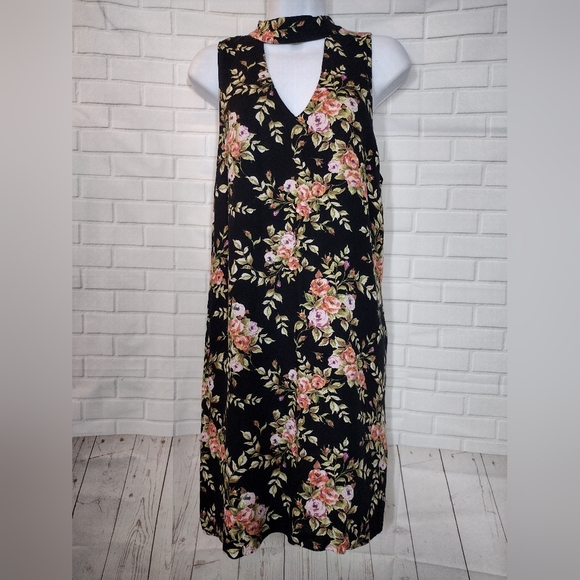 WAYF Floral Black Dress - Picture 2 of 7